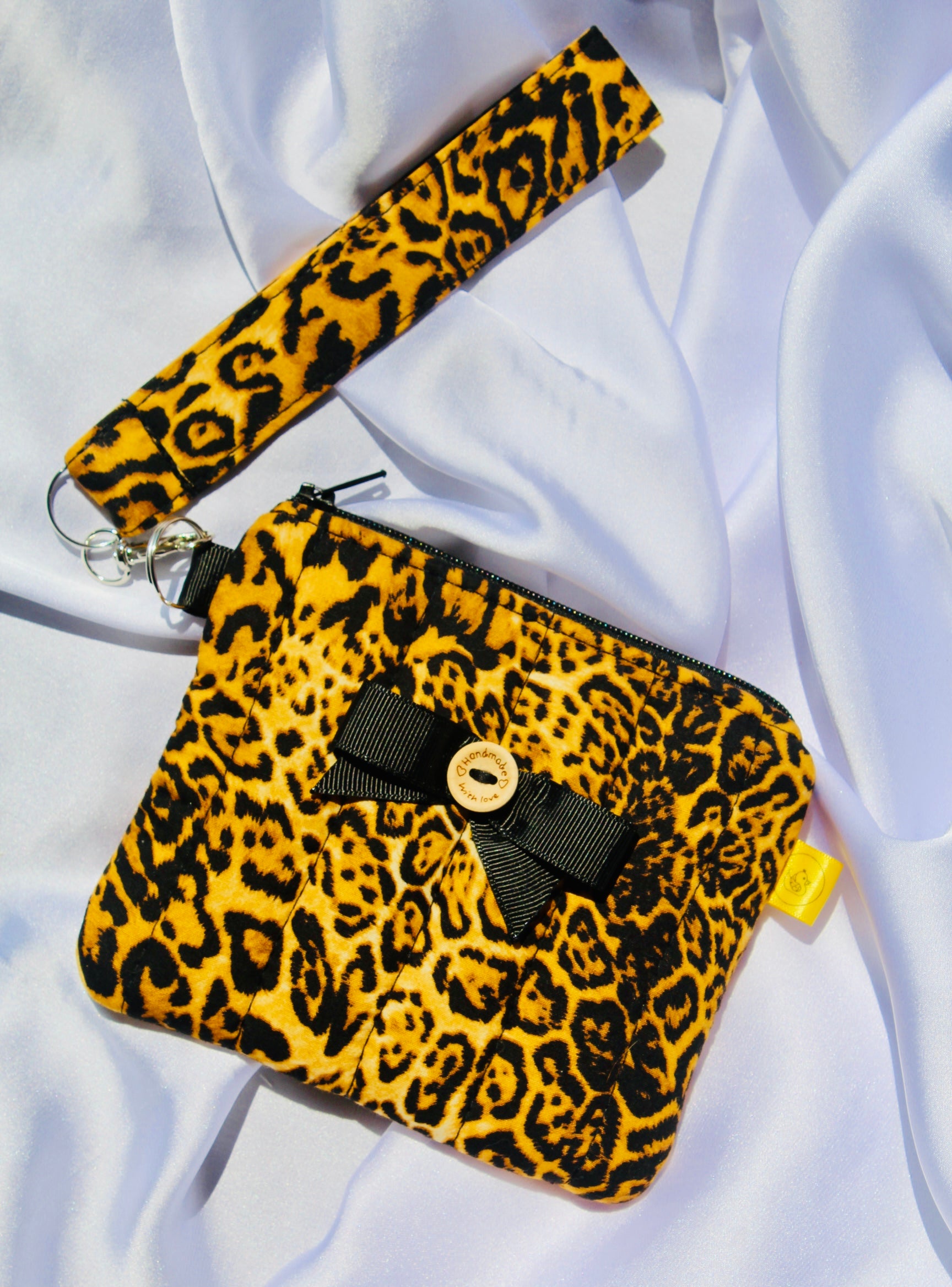 Leopard Print Purse and wrist strap