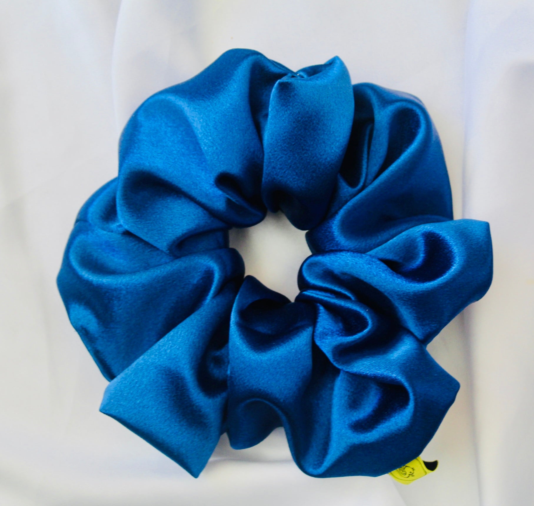 Elizabeth XL Satin Hair scrunchie
