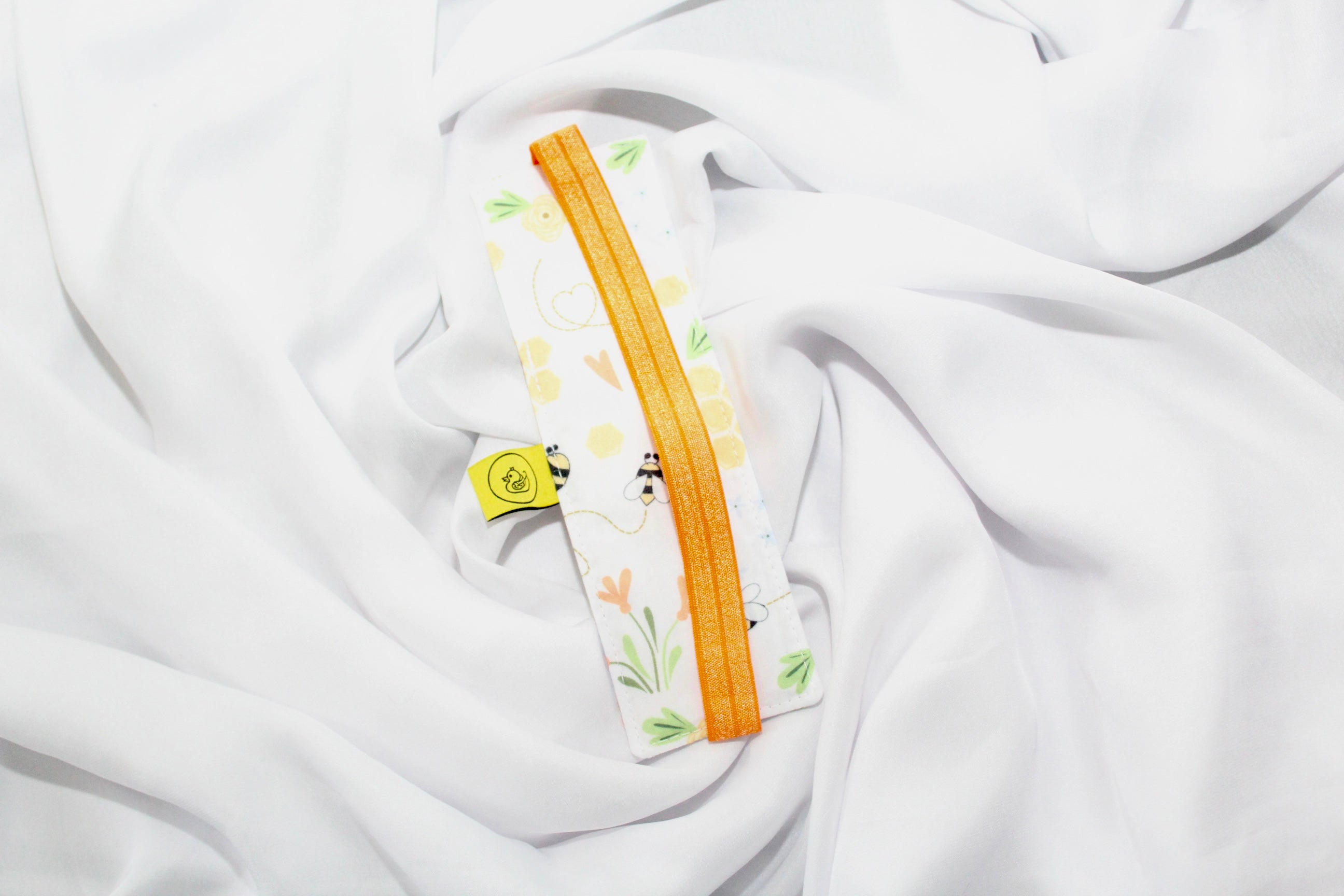 Busy Bumble Bees Elastic Notebook Double Pen Holder