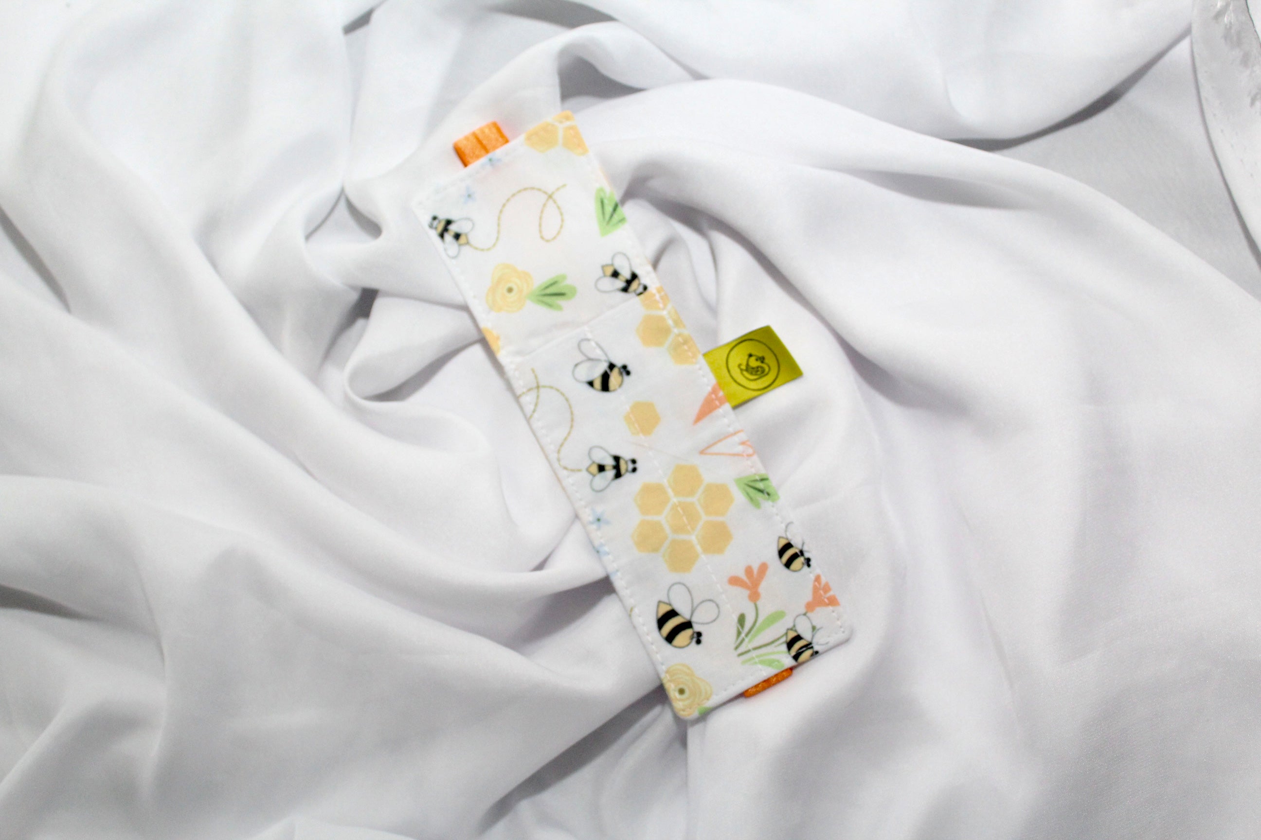 Busy Bumble Bees Elastic Notebook Double Pen Holder