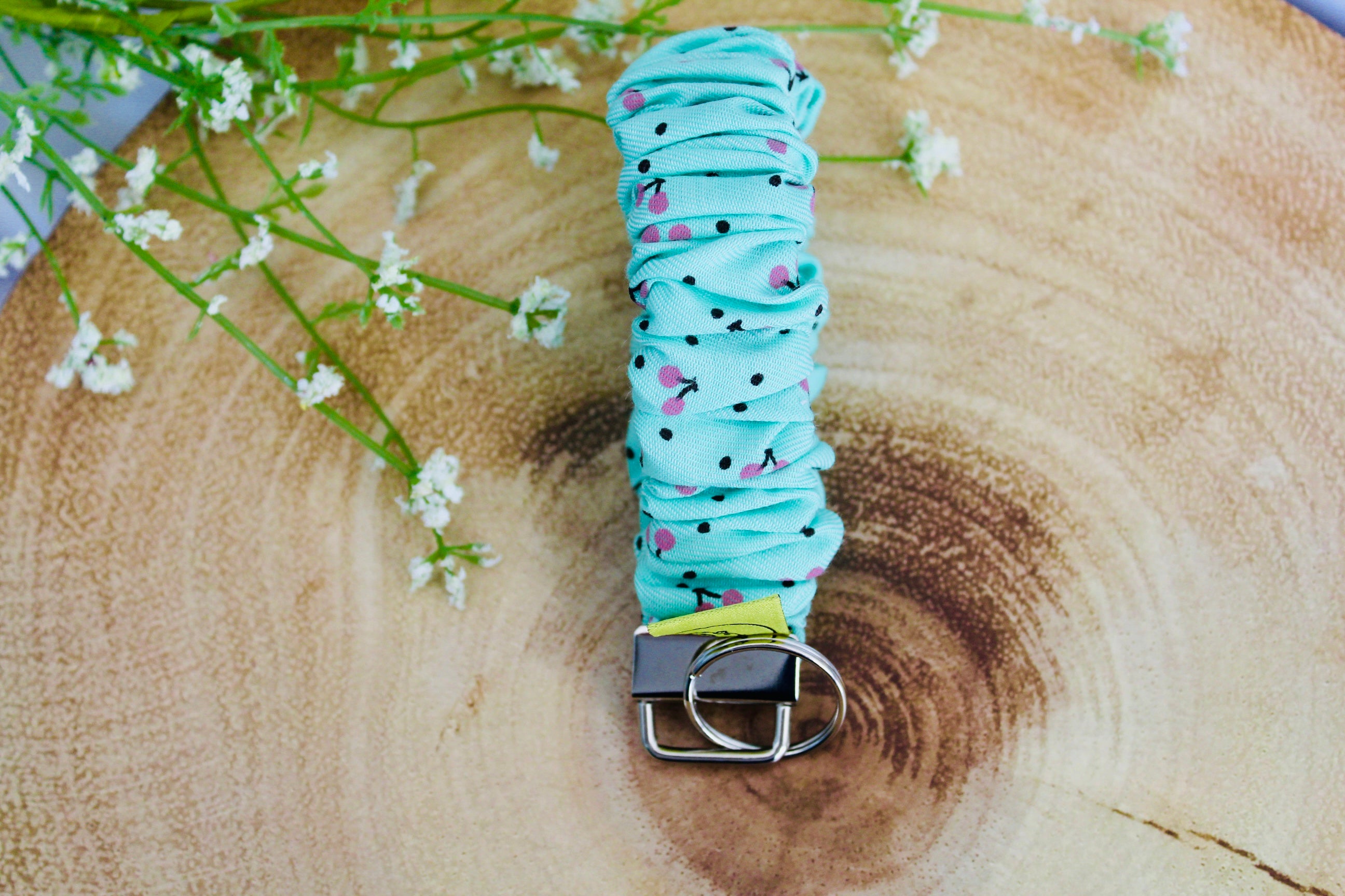 Mint Cherry Scrunkey