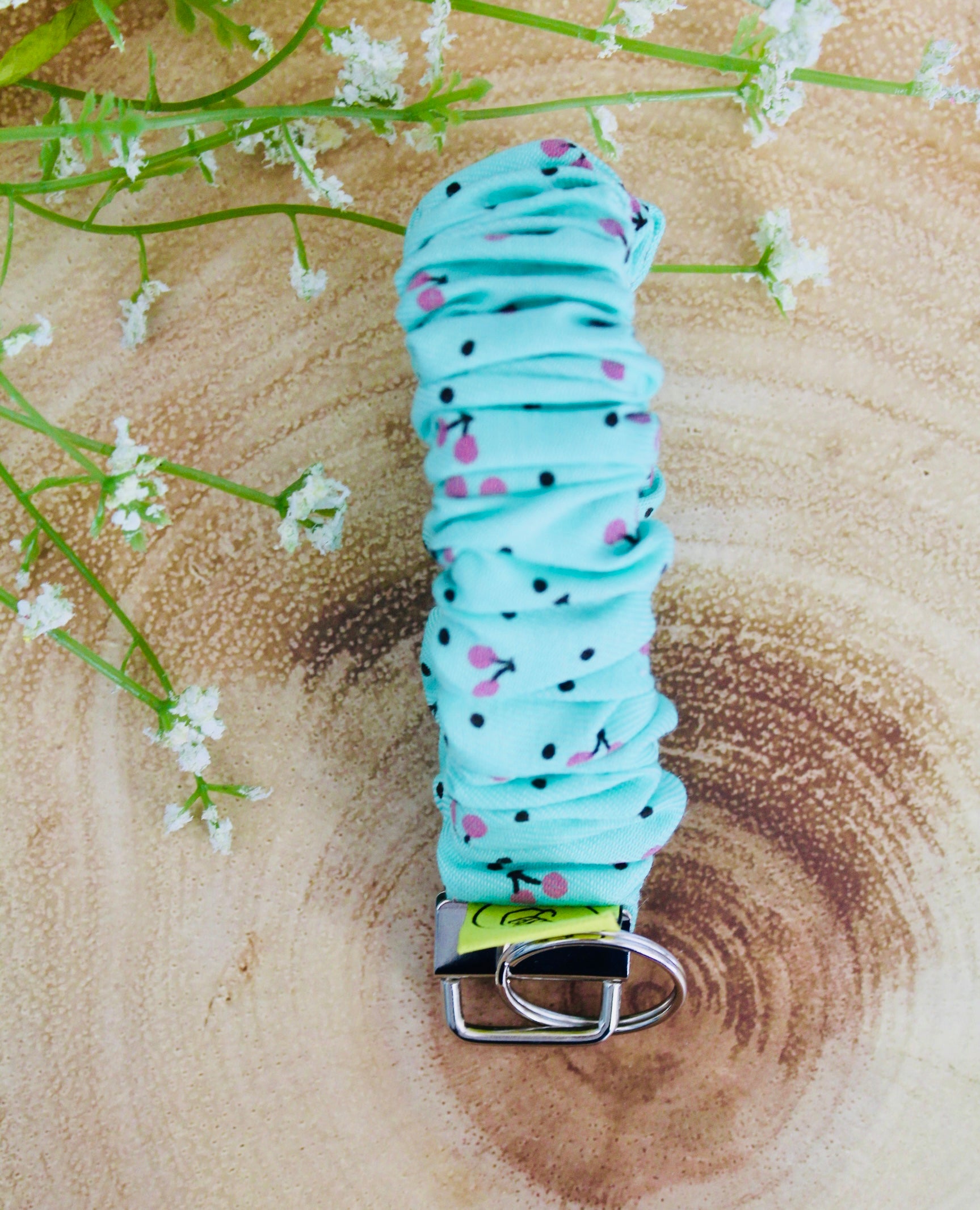 Mint Cherry Scrunkey