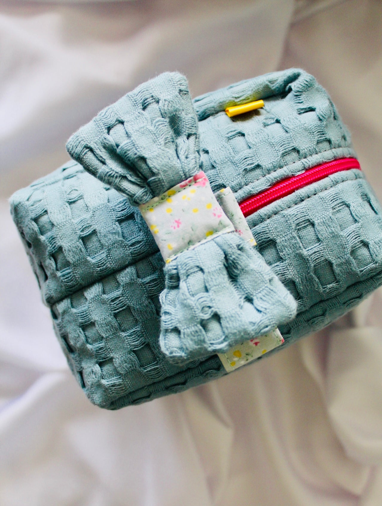 Amelia Box cosmetic makeup bag Large