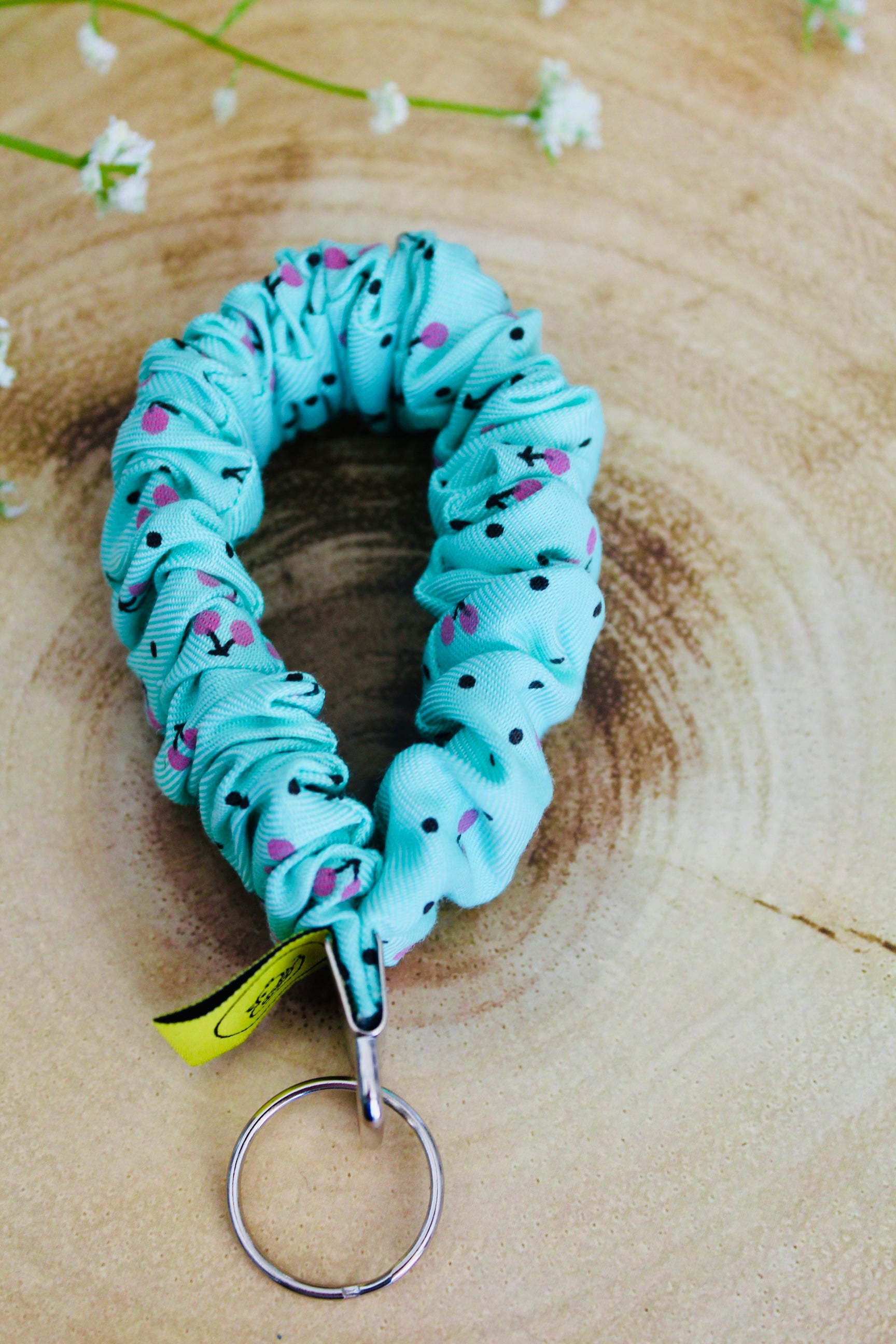 Mint Cherry Scrunkey