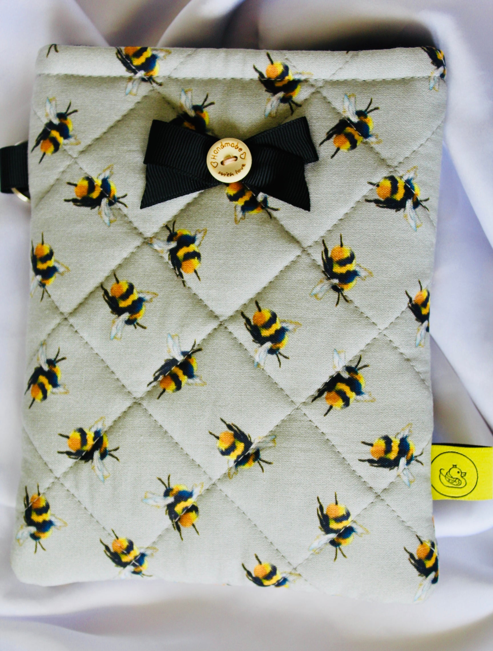 Grey Bumble Bee Kindle Cover