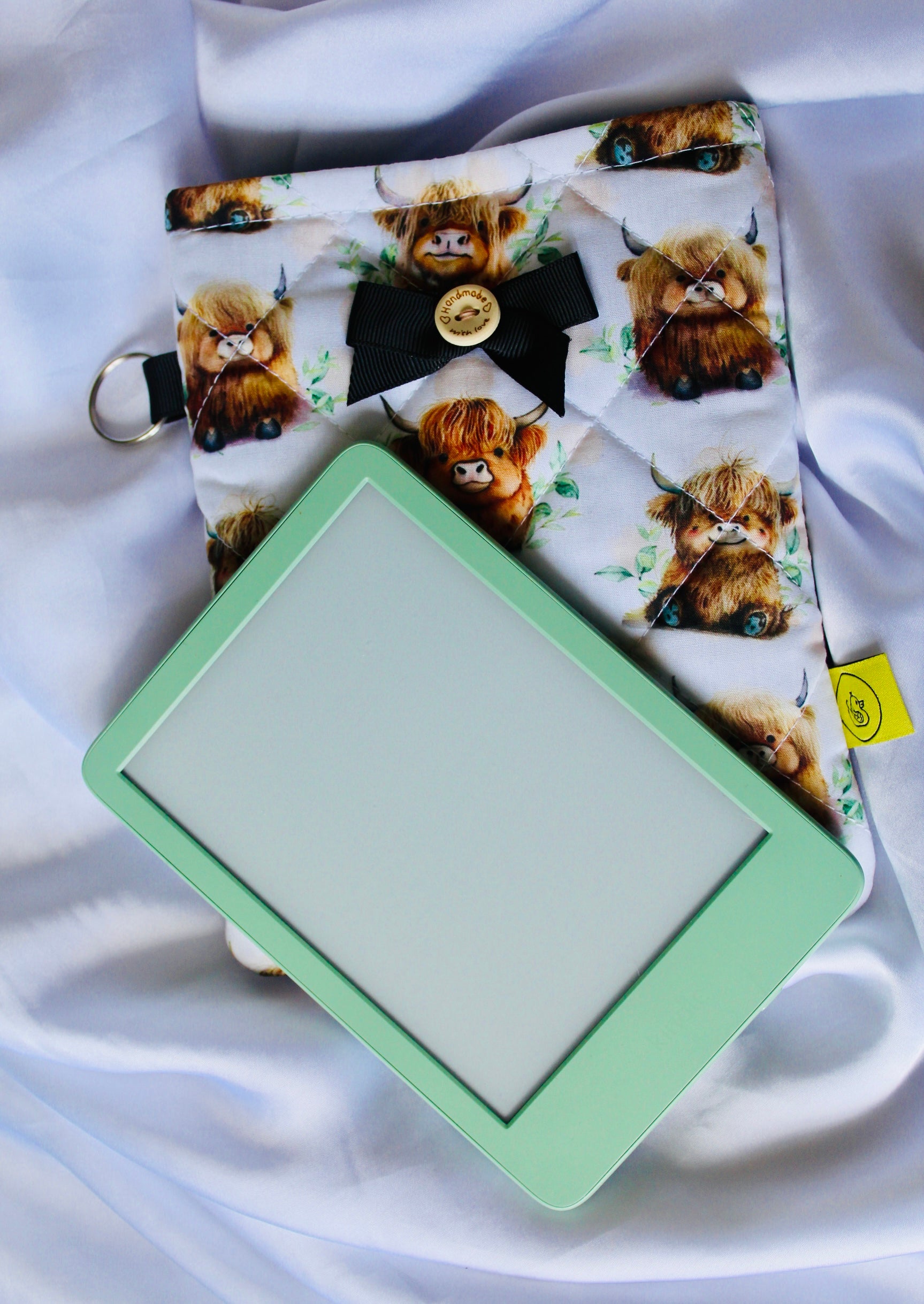 Highland Cow Kindle Cover